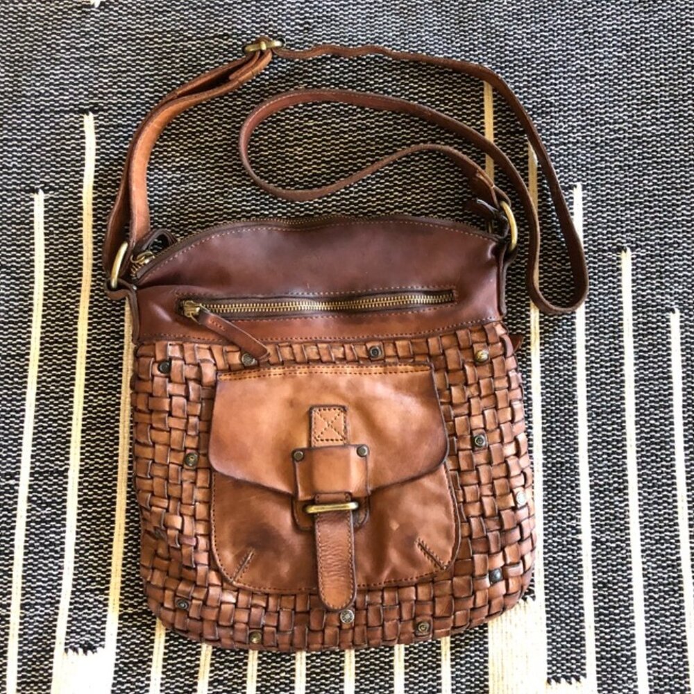 Harbour Leather Crossbody Handbag